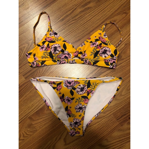 Never been worn Bikini - Picture 1 of 3